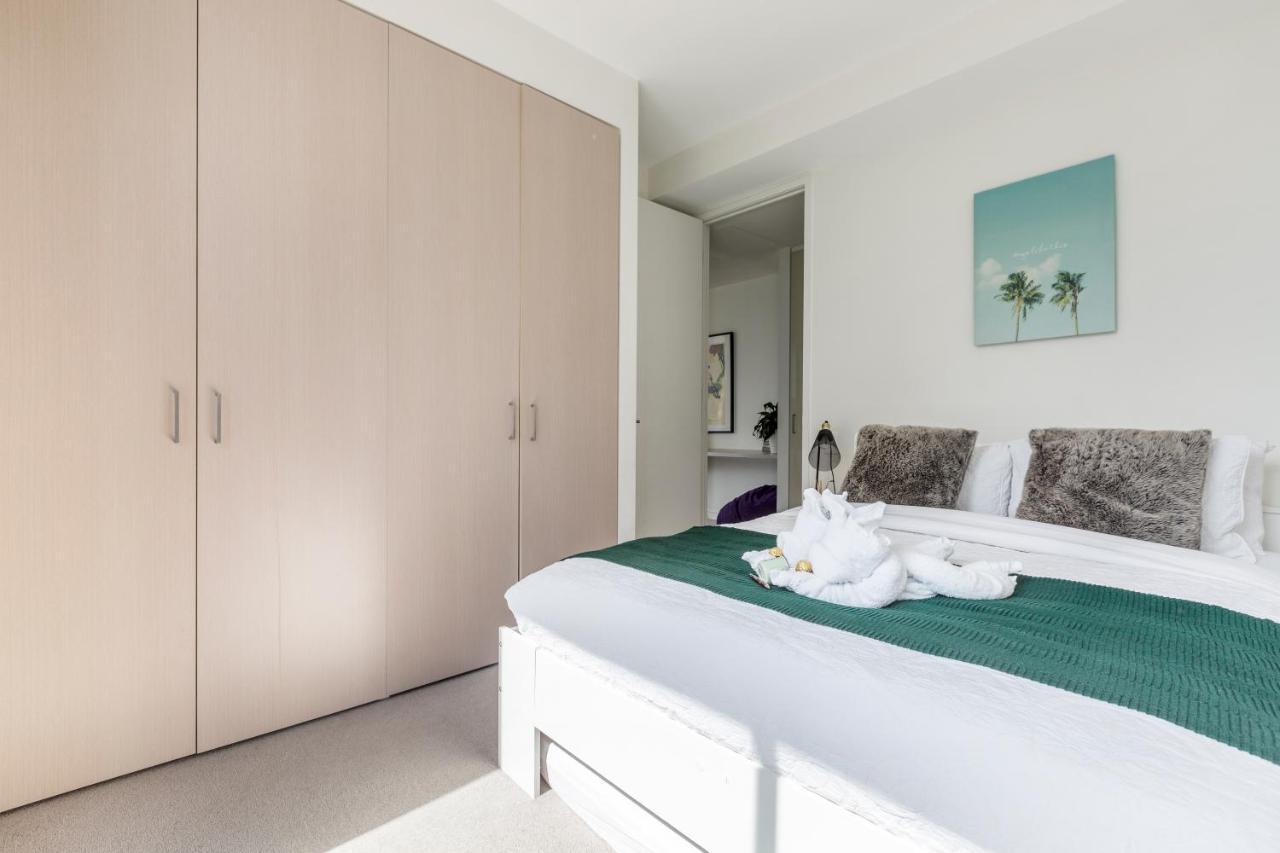 Light, Airy, Spacious Queens Road Apartment Melbourne Exterior photo